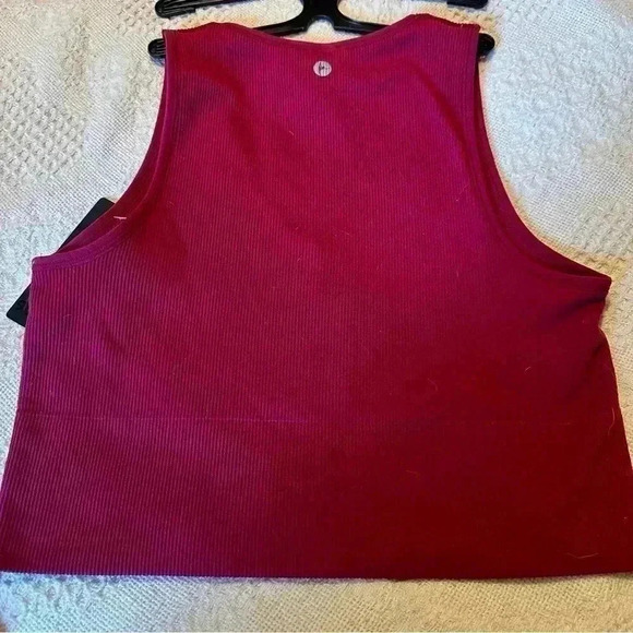RIB SEAMLESS HIGHLINE TANK NWT by 90 Degree - Picture 5 of 5